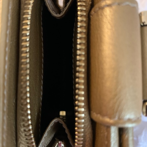 Authentic Gucci gold metallic logo wallet NWT - Picture 5 of 8